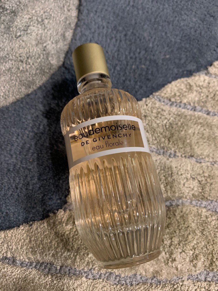 Givenchy moiselle 2025