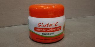 Gluta-C Body Scrub   (120g)