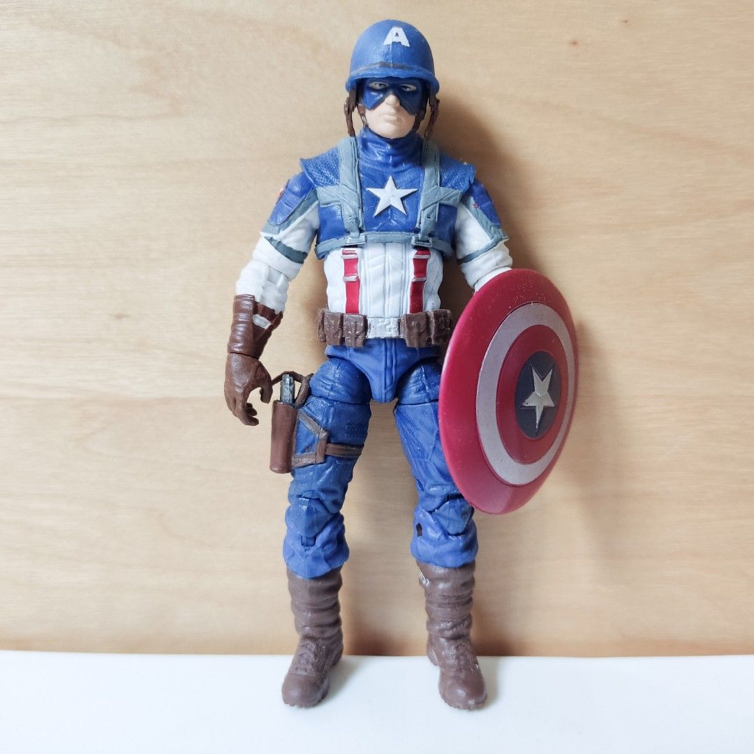 Hasbro Marvel Universe Avengers Captain America, Hobbies
