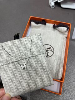 （分類：）位於 。 由 pinov 提交（商品編號 1248302249，圖片 1）。簡介： 。