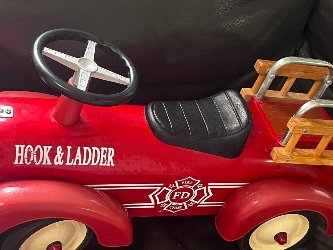 Hook and ladder ride on deals fire engine