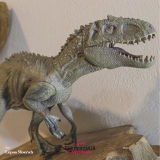 Indominus Rex Jurassic World no brand