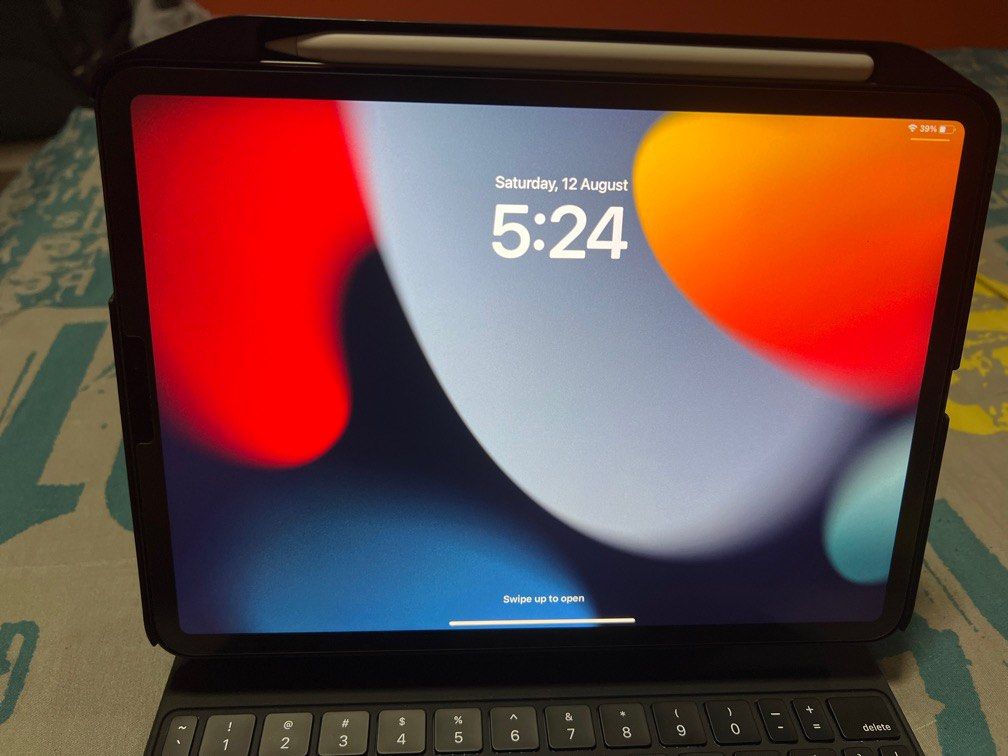 iPad Magic Keyboard(11 inch), Mobile Phones & Gadgets, Mobile & Gadget