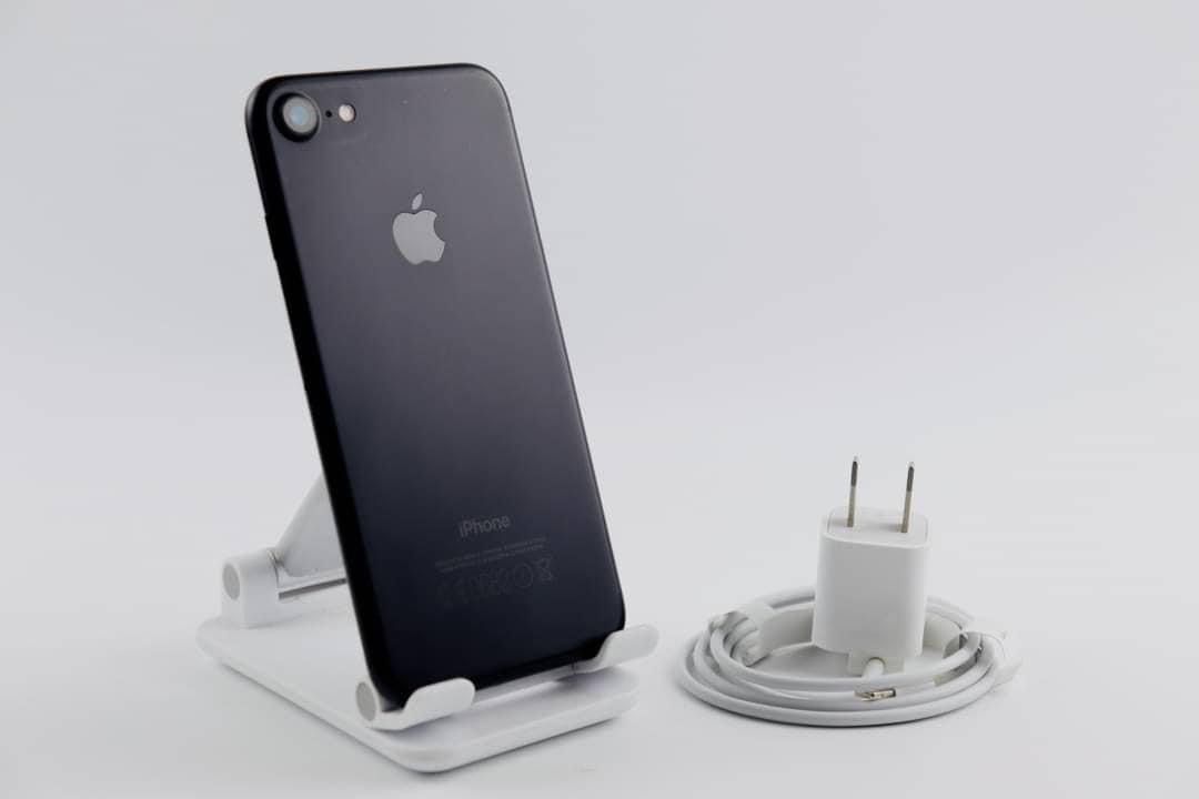 iPhone 7 128gb (Category: iPhone 7 Series) located in Manila. Submitted by TekiCashGadgetsph (Listing ID 1248460461, Image 1). Description: (FU) Openline any sim work - original IPhone not fake Complete accessories Second hand Good as new not abused! Presentable •Original Lcd • no issue hidden issues • no apple id / iCloud id • Good batthealth • Good cam front/back • Good Performance • Good touch id • Good use / plug & play ! • True-tone working 