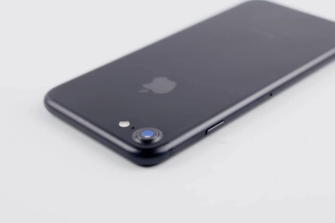 iPhone 7 128gb (Category: iPhone 7 Series) located in Manila. Submitted by TekiCashGadgetsph (Listing ID 1248460461, Image 2). Description: (FU) Openline any sim work - original IPhone not fake Complete accessories Second hand Good as new not abused! Presentable •Original Lcd • no issue hidden issues • no apple id / iCloud id • Good batthealth • Good cam front/back • Good Performance • Good touch id • Good use / plug & play ! • True-tone working 