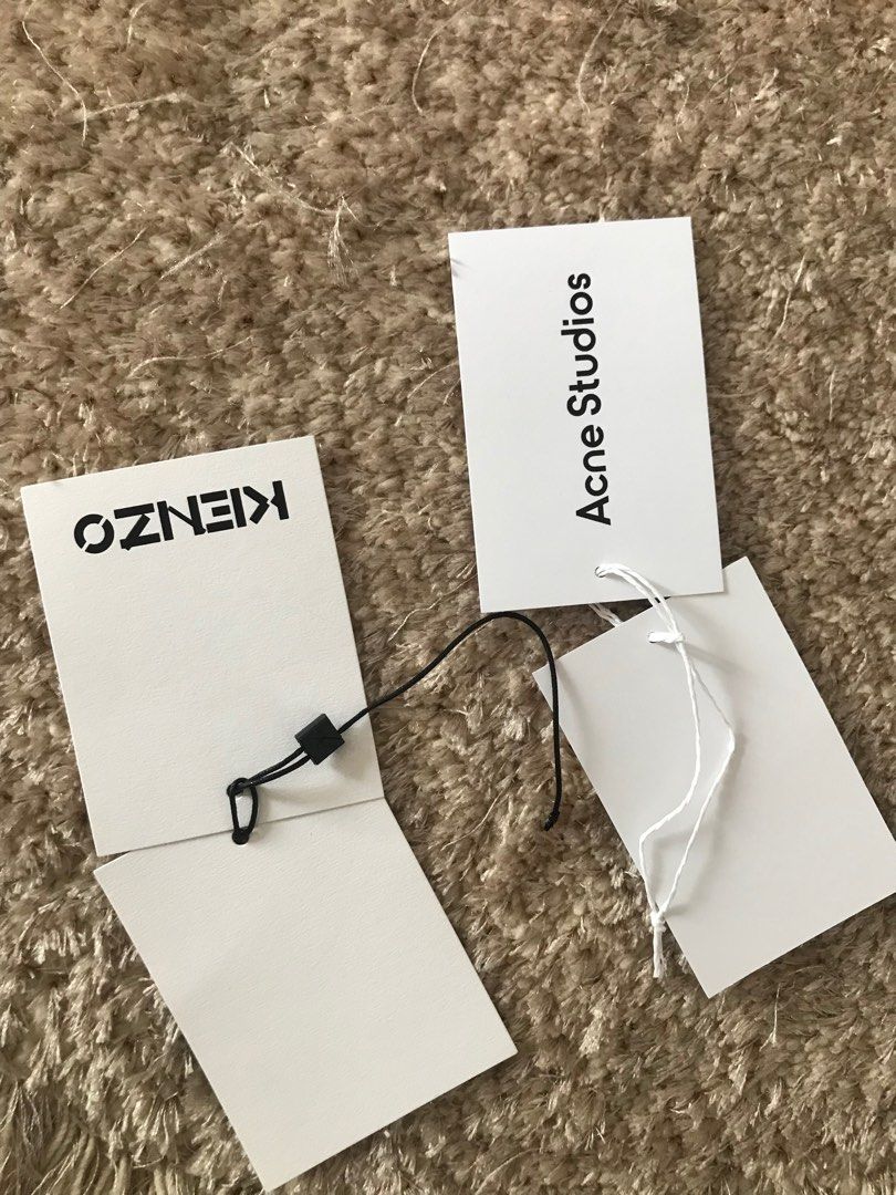 Acne studios hot sale hang tag