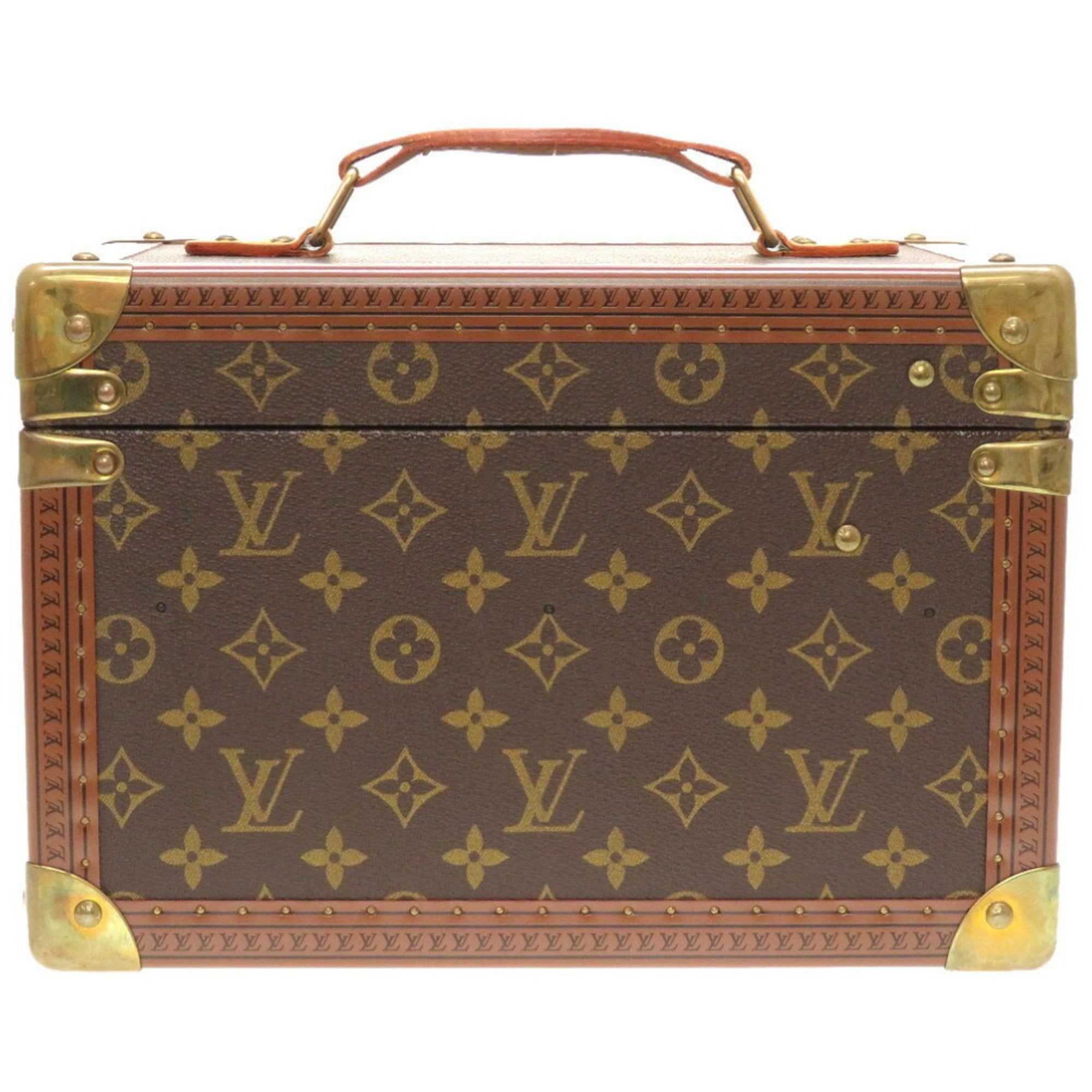 Louis Vuitton Makeup Box Makeup Case Briefcase in Other leather, Gold  Hardware Brown, Luxury, Bags & Wallets on Carousell