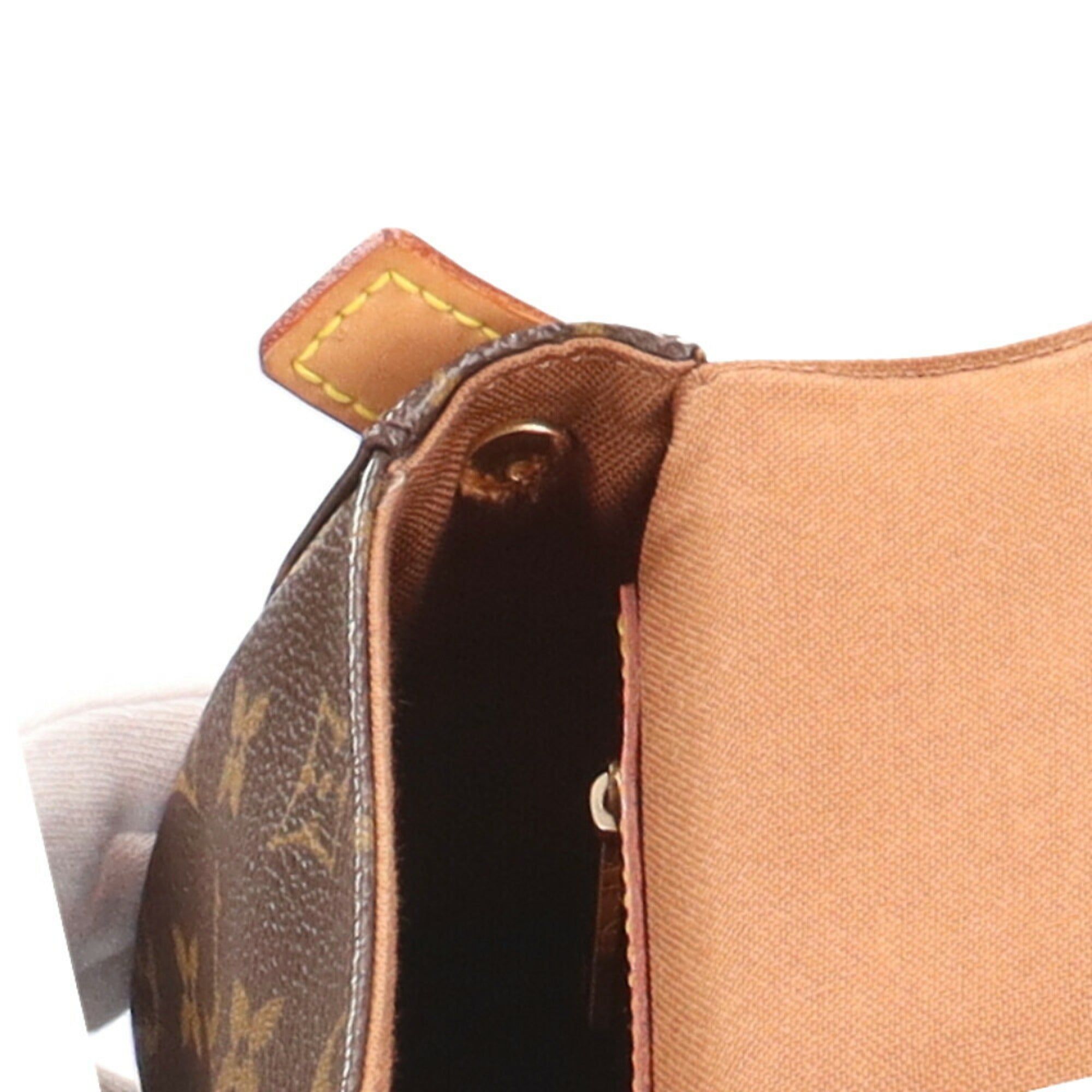 LOUIS VUITTON M51147 MONOGRAM MINI LOOPING HANDBAG 217019018, Luxury, Bags  & Wallets on Carousell