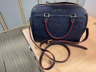 Brandnew Louis Vuitton Speedy 22 in Lambskin, Luxury, Bags & Wallets on  Carousell