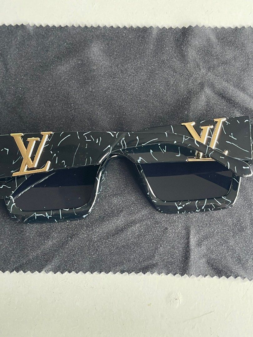 louis vuitton sunglass, Men's Fashion, Watches & Accessories