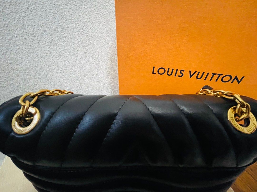 louis vuitton wave chain bag price