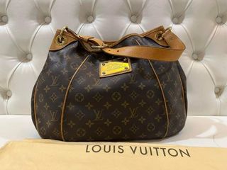 (Category: ) located in . Submitted by luxy_rox (Listing ID 1248470801, Image 1). Description: .