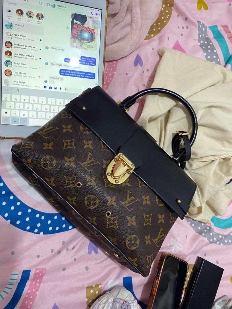 READY STOCK💯% AUTHENTIC LOUIS VUITTON MONOGRAM ONE HANDLE FLAP BAG MM,  Women's Fashion, Bags & Wallets, Purses & Pouches on Carousell