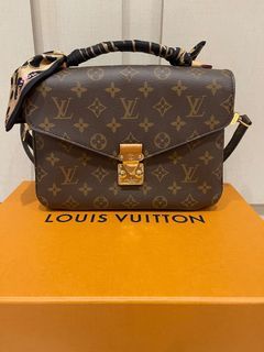 Louis Vuitton Monogram Canvas Pochette Metis Bag, Women's Fashion, Bags &  Wallets on Carousell