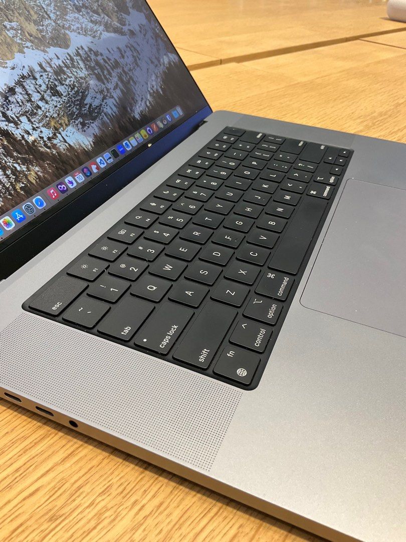2021 Apple MacBook Pro with Apple M1 Max Chip (16-inch, 64GB RAM, 1TB SSD Storage) (QWERTY English) Space Gray (Reconditionné