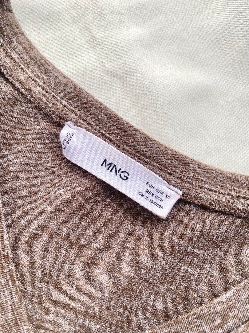 MANGO Brown Pullover (Category: Longsleeves) located in Las Pinas. Submitted by shop.primavera_ (Listing ID 1248422614, Image 3). Description: Basic brown sweater. XS on tag but fits up to M. B: 36-38”.