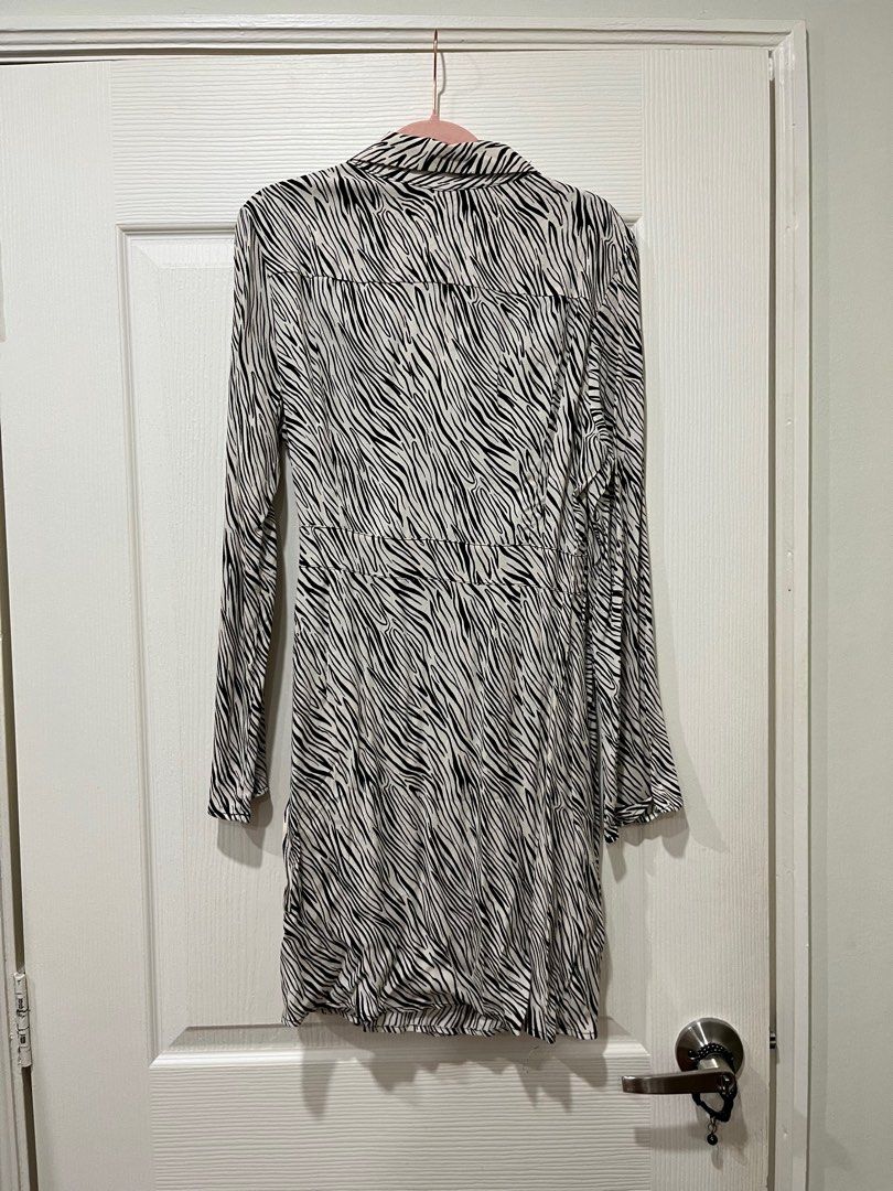 Mango 2025 zebra dress