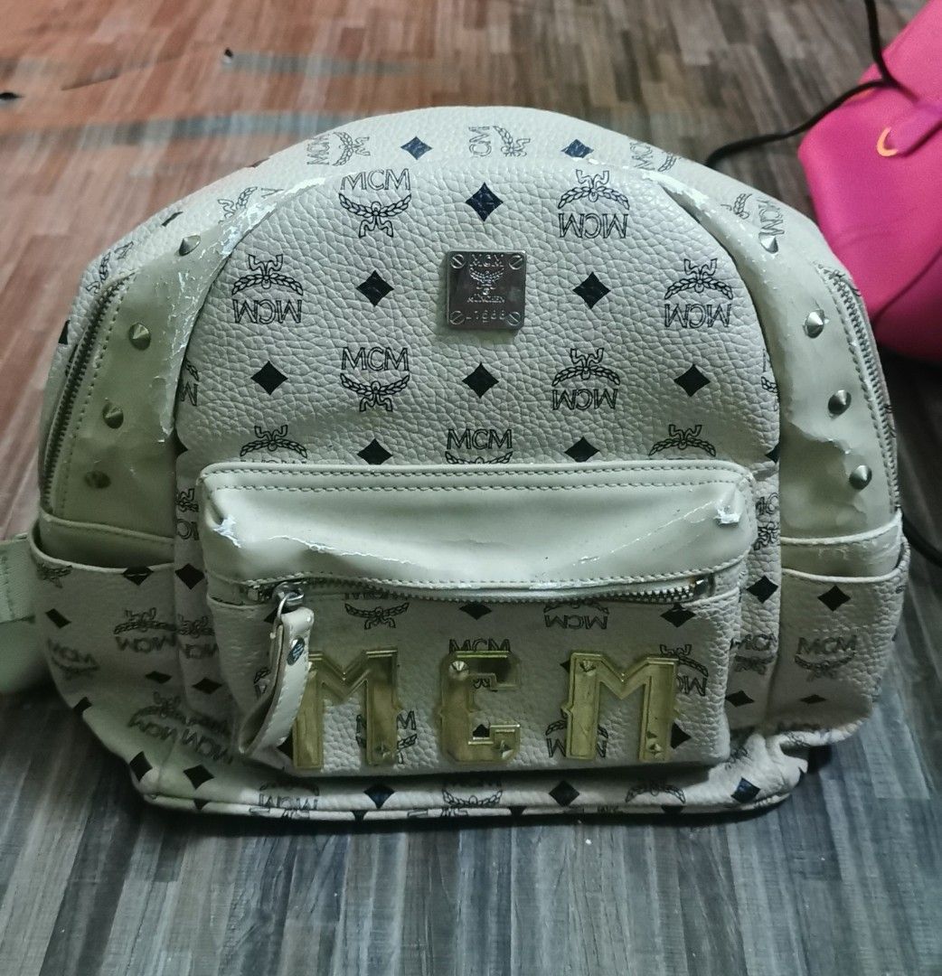 Authentic MCM Medium Backpack for sale, Women's Fashion, Bags & Wallets,  Backpacks on Carousell