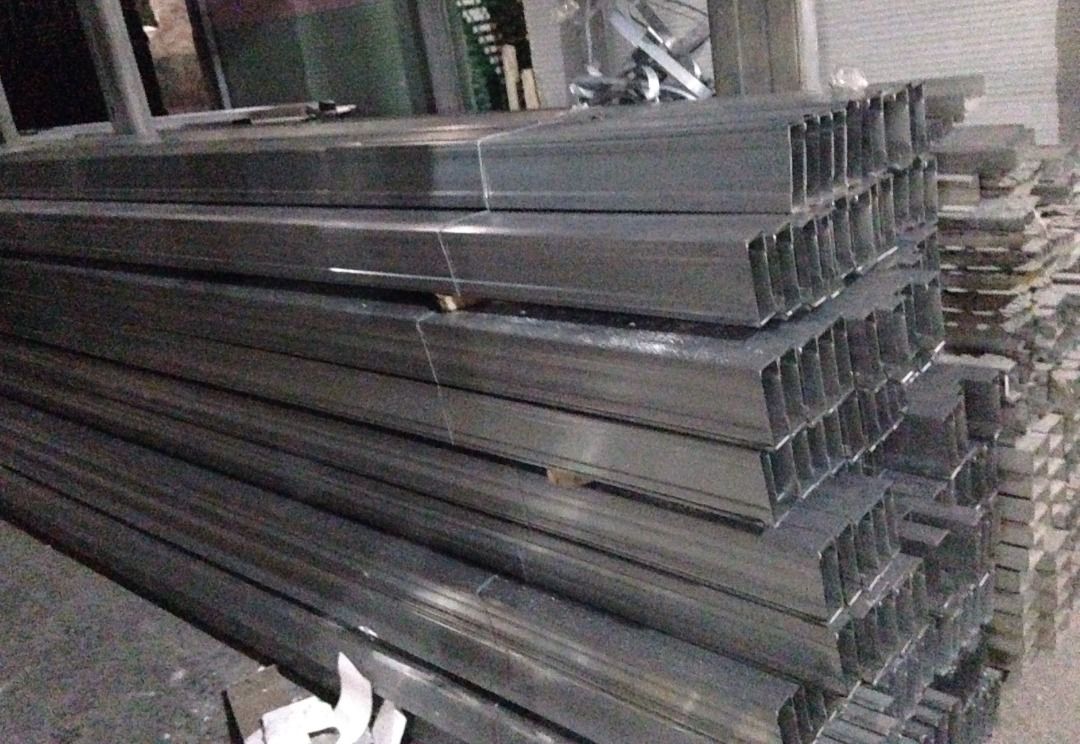 Metal Furring, Commercial & Industrial, Construction & Building ...