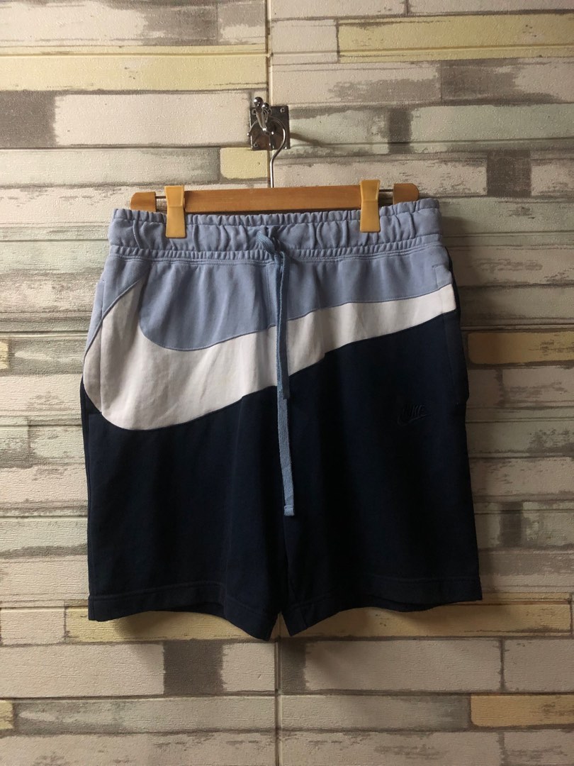 short nike big swoosh