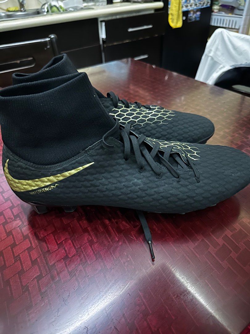 Nike hypervenom phantom 3 academy black and gold discount