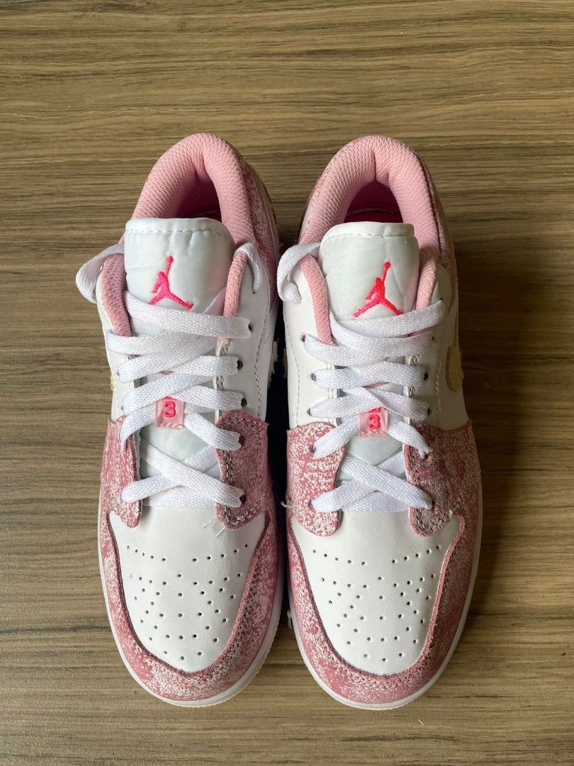 Nike Jordan 1 Low Paint Drip Strawberry Ice Cream Second Import, Fesyen