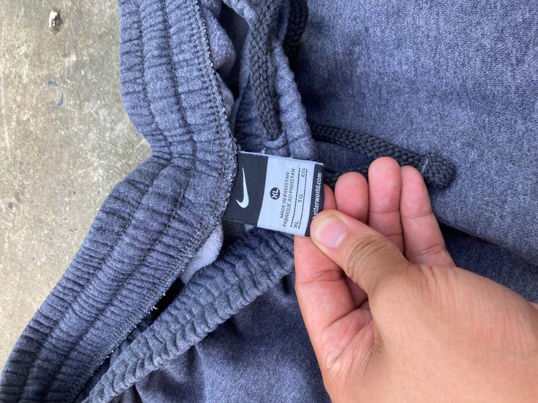 Charcoal nike sweatpants deals
