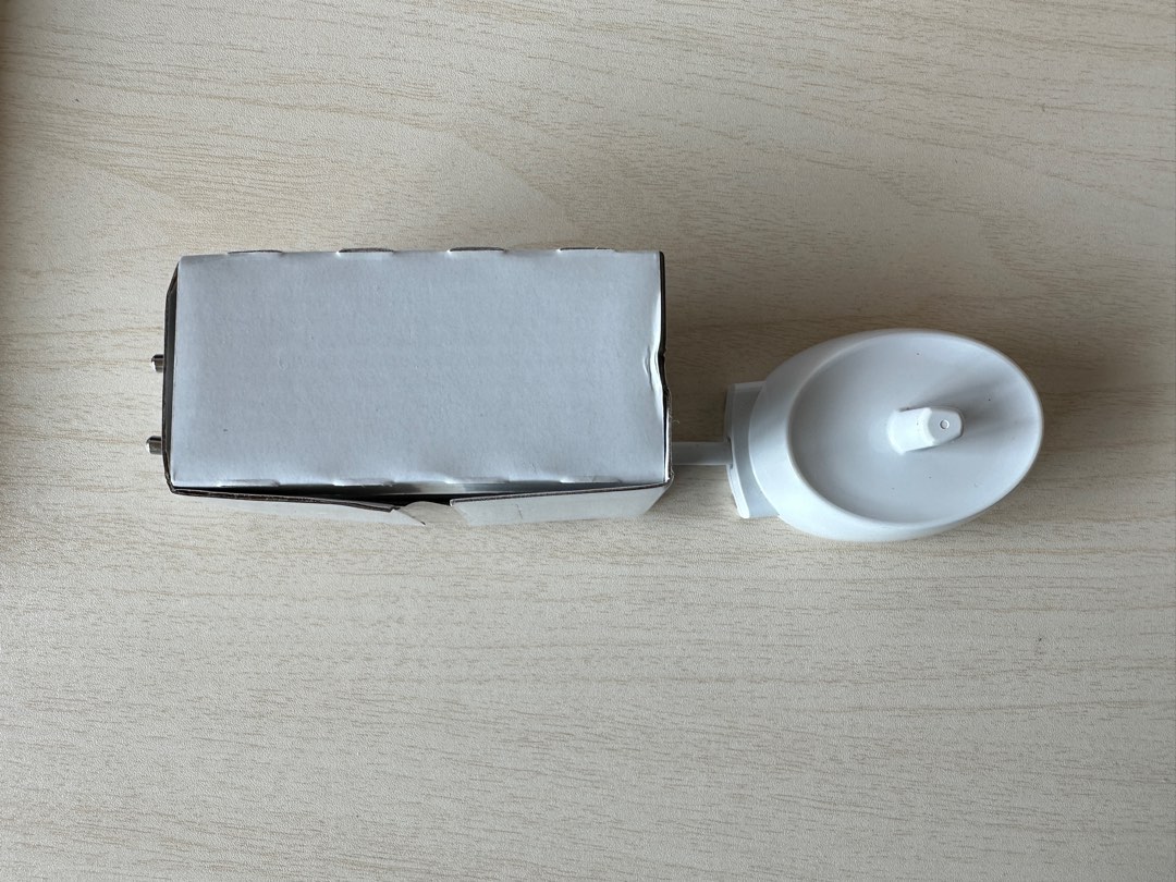 OralB Toothbrush Charger, Beauty & Personal Care, Oral Care on Carousell