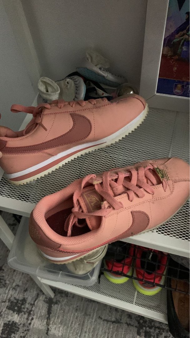 Pink cortez sneakers discount