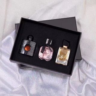 Eau de parfum hi-res stock photography and images - Alamy