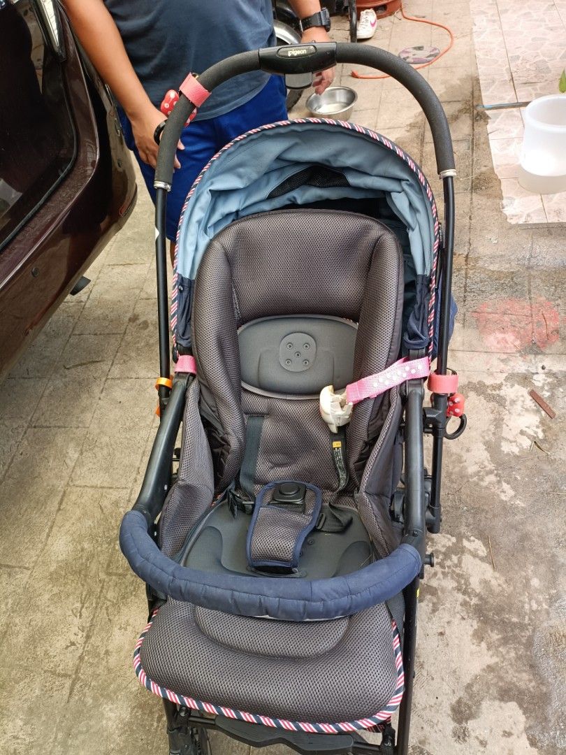 pigeon stroller (Category: Strollers) located in Las Pinas. Submitted by Urban.Retro (Listing ID 1248469217, Image 2). Description: .