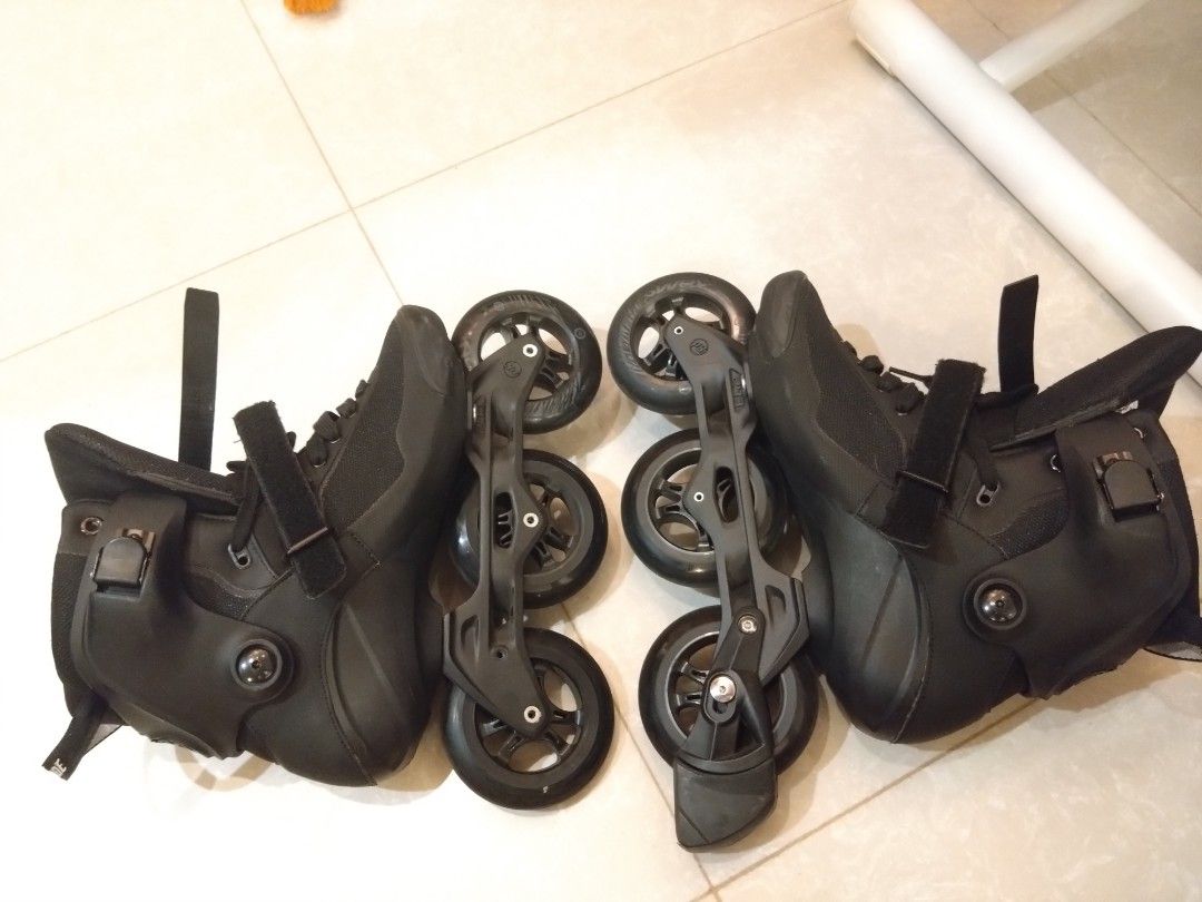 Powerslide Swell 110s all black rollerblades