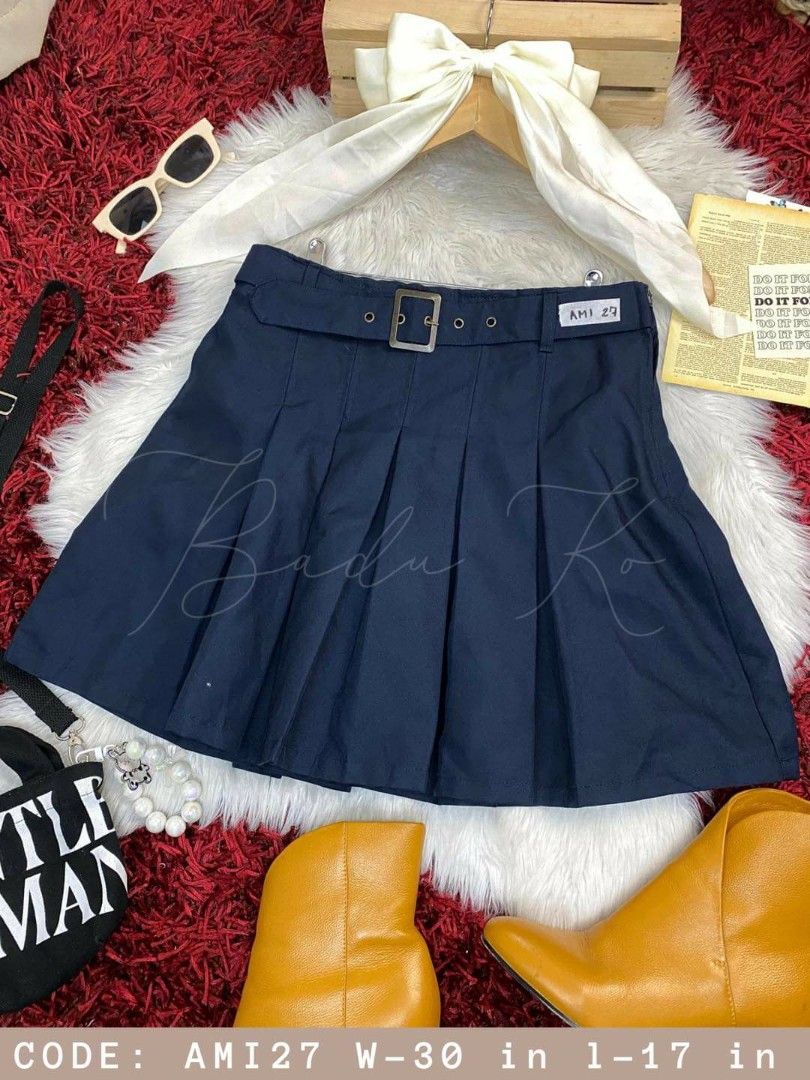 Preloved Dark Blue Pleated Skirt Women s Fashion Bottoms Skirts