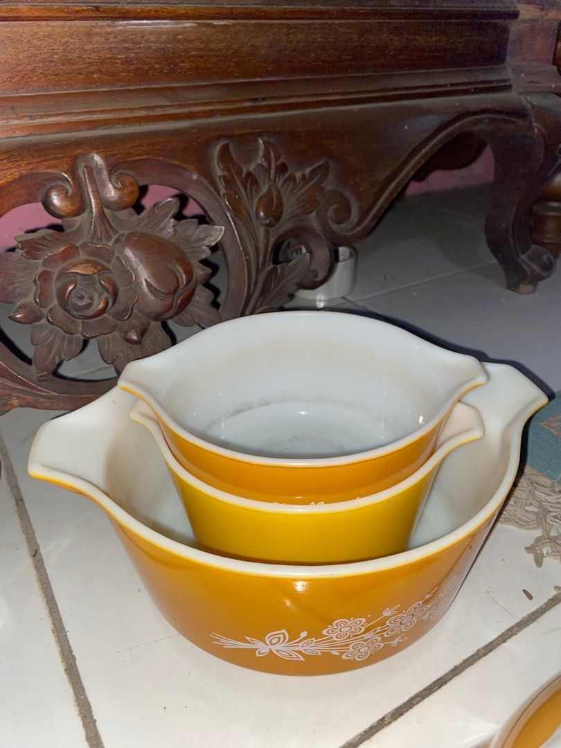 Pyrex dan corning ware on Carousell