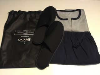 QATAR AIRWAYS  Business Class (The White Company ) Pajama Set Large