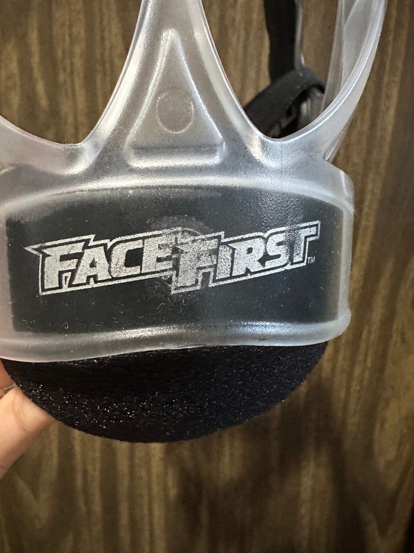Rawlings face first faceshield for softball on Carousell