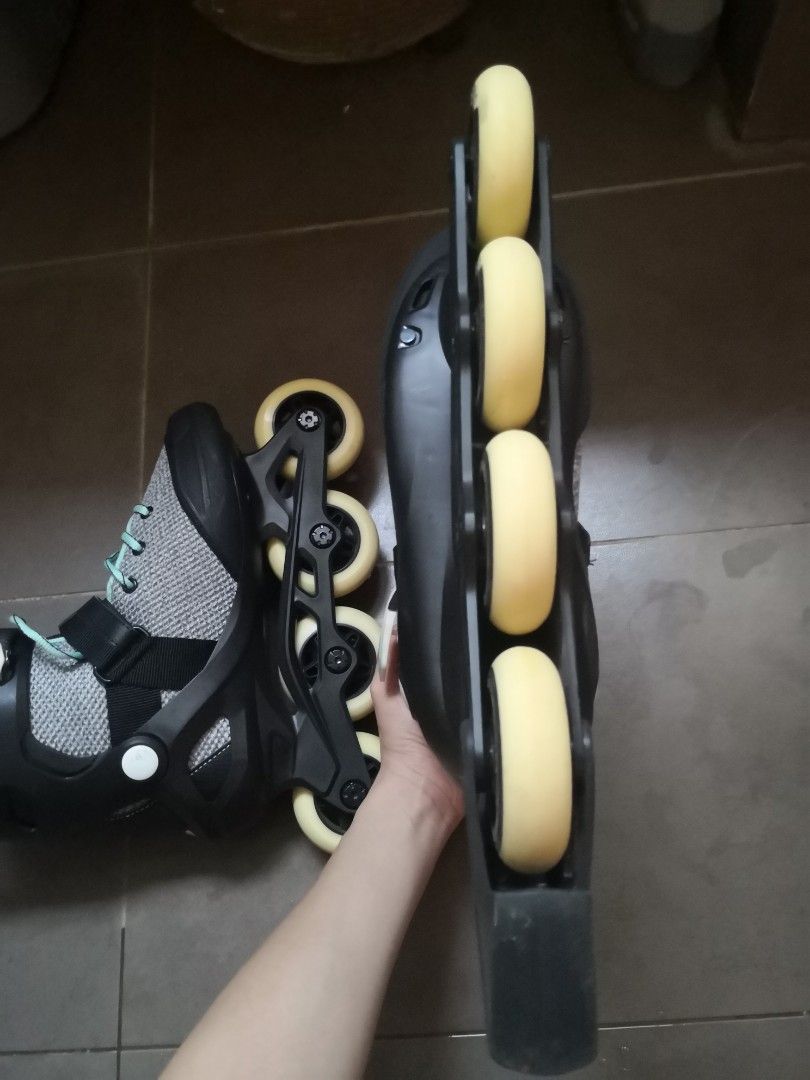 Rollerblades and safety pads, Sports Equipment, Sports & Games, Skates