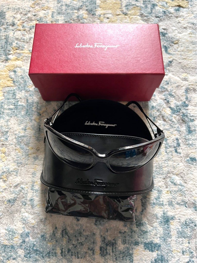 salvatore ferragamo shades