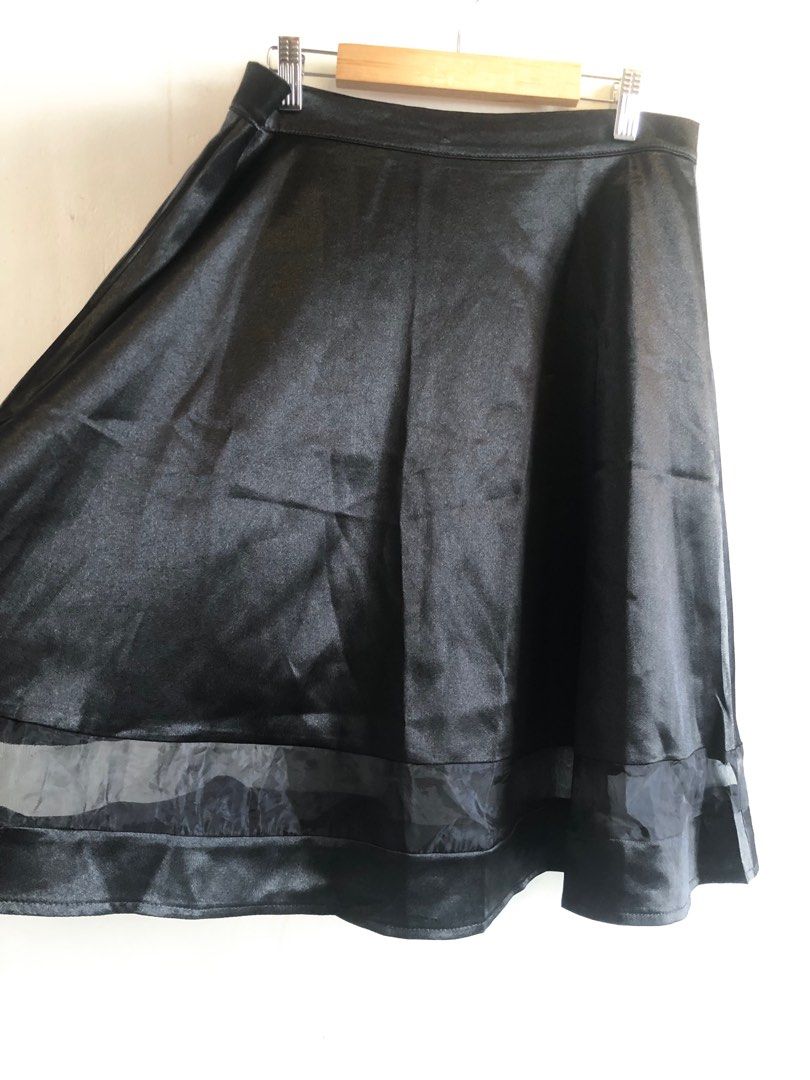 Shein midi skirt on Carousell