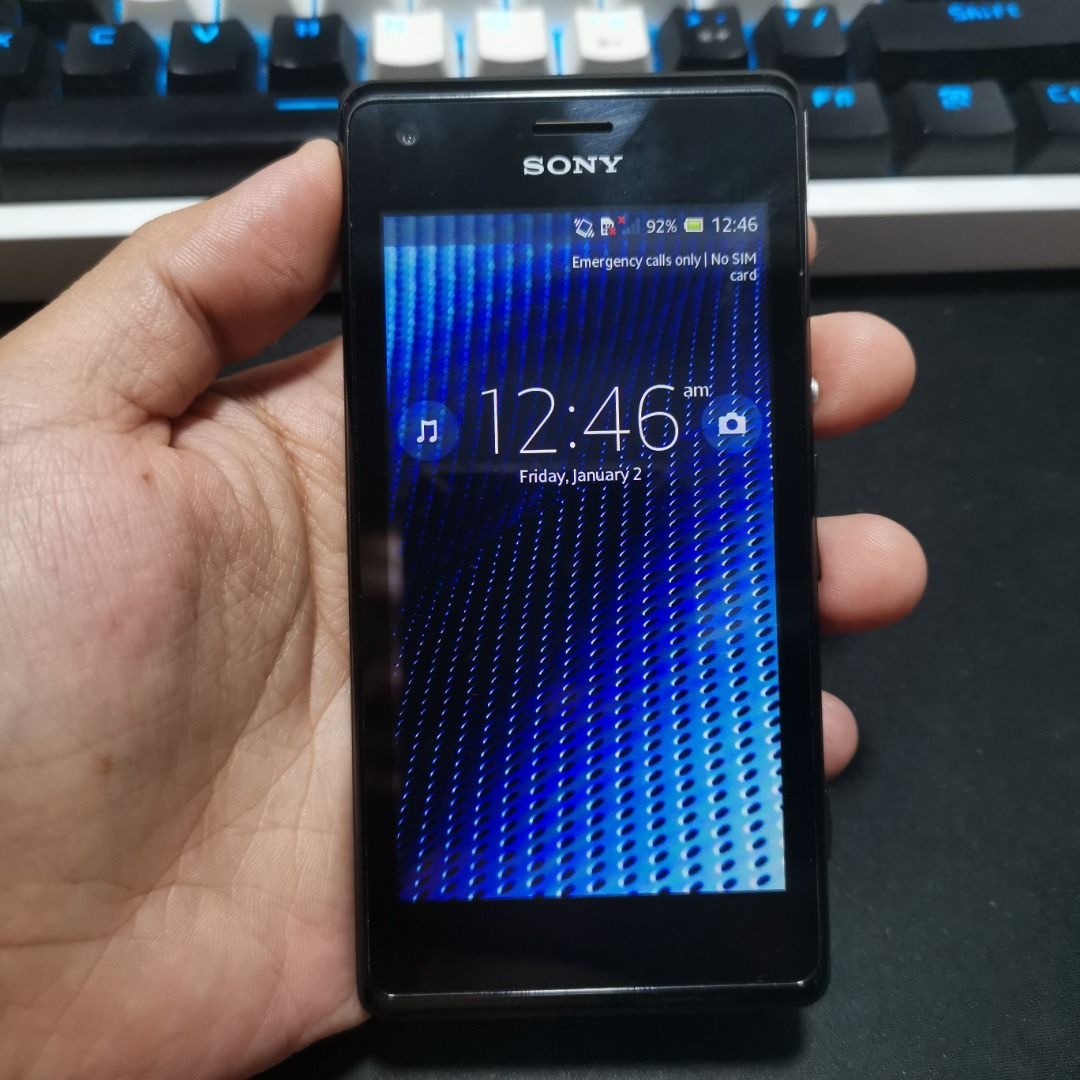 SONY Xperia M C1905 | Item Code: 11 (Category: Sony) located in Caloocan City. Submitted by christian.montalban (Listing ID 1248463670, Image 1). Description: SONY Xperia M C1905 | Item Code: 11 COLLECTIBLE PHONE Price: P1,499.00 Color: Black 4GB ROM | 1GB RAM 4" IPS LCD Display 1,750 mAh Li-Ion Removable Battery OS: Android 4.1.2 Package: Unit Only.
