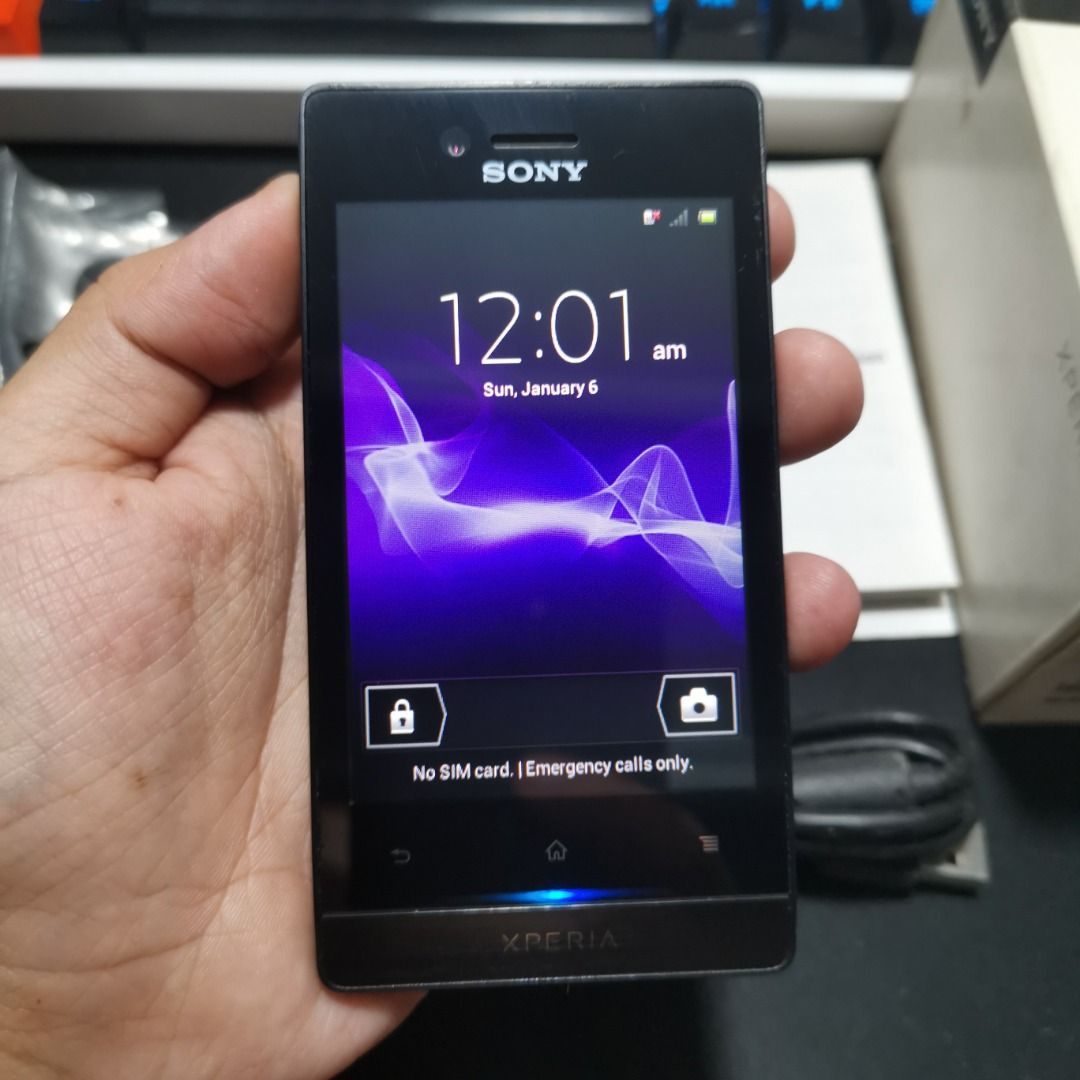 SONY Xperia miro ST23i | Item Code: 82160 (Category: Sony) located in Caloocan City. Submitted by christian.montalban (Listing ID 1248458771, Image 1). Description: SONY Xperia miro ST23i | Item Code: 82160 COLLECTIBLE PHONE Price: P3,599.00 Color: Black 4GB ROM | 512MB RAM 3.5" TFT LCD Display 1,500 mAh Li-Ion Removable Battery OS: Android 4.0.4 Package: Unit, Battery, Charger Head, Cable, Headset, Manual, and Box Only.