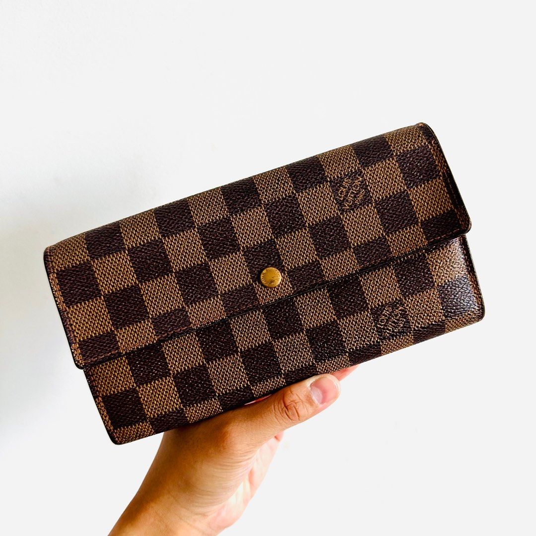 Authentic LV Sarah Wallet Damier Ebene, Luxury, Bags & Wallets on Carousell