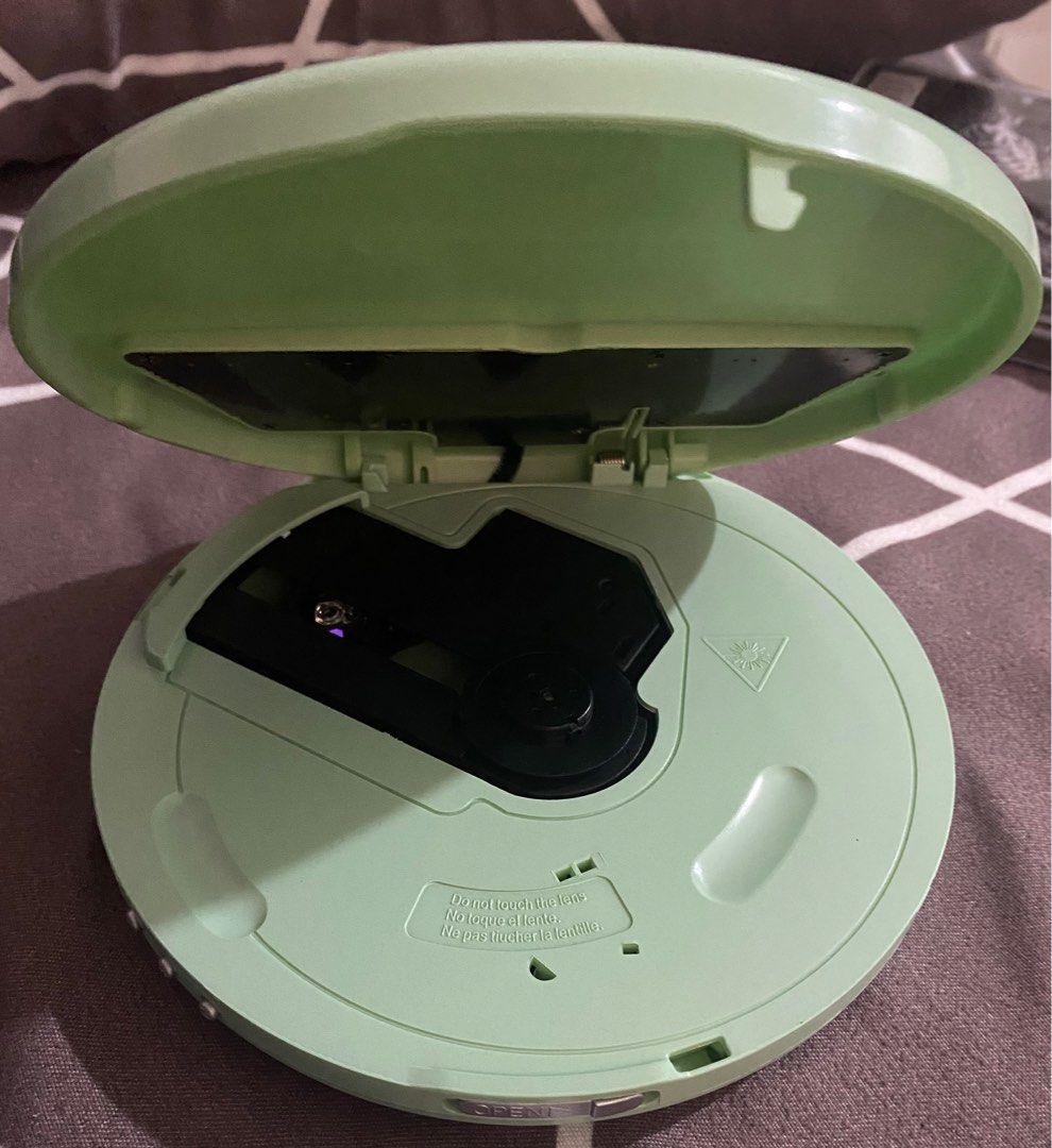 studebaker cd player pink