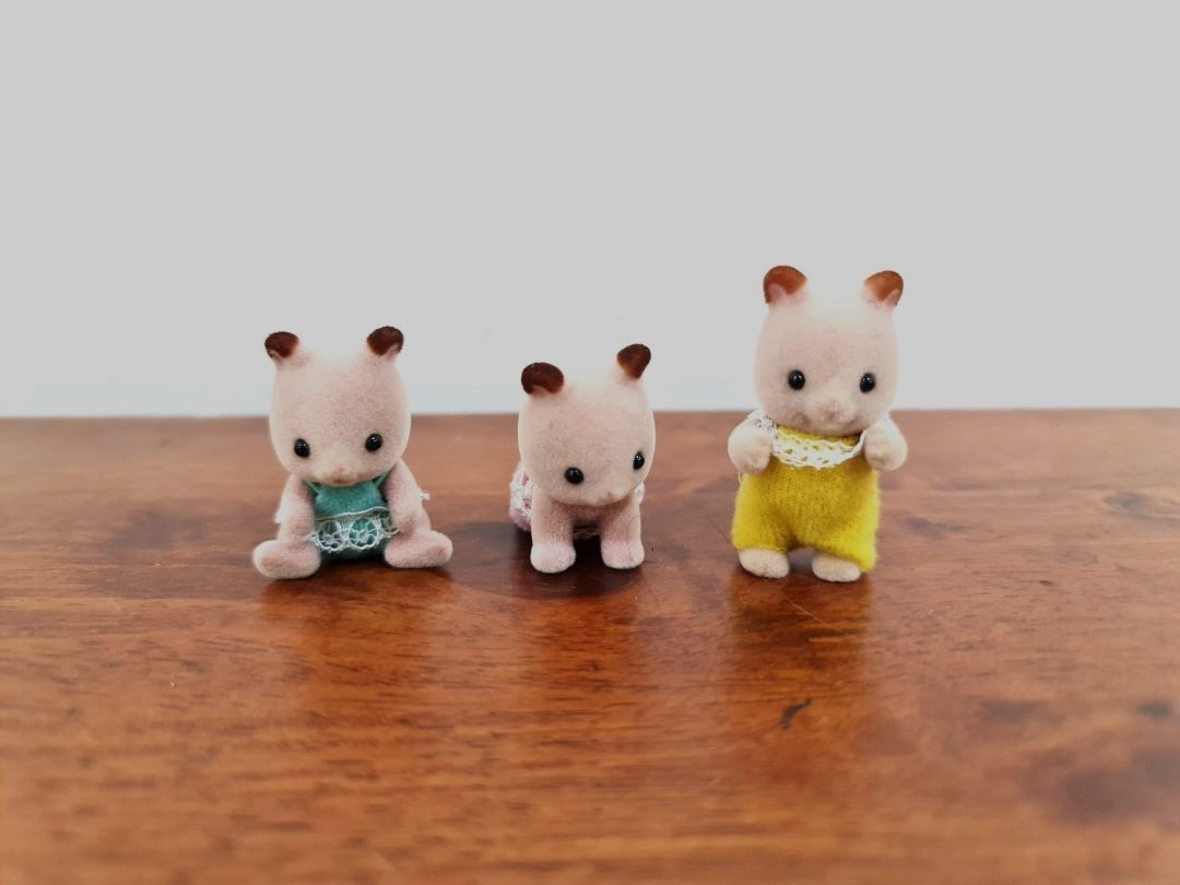 Sylvanian families hamster shop baby