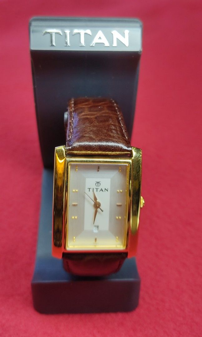 Titan watch 1164 yac price new arrivals