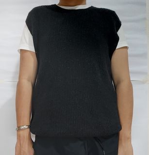 Uniqlo Knitted Vest