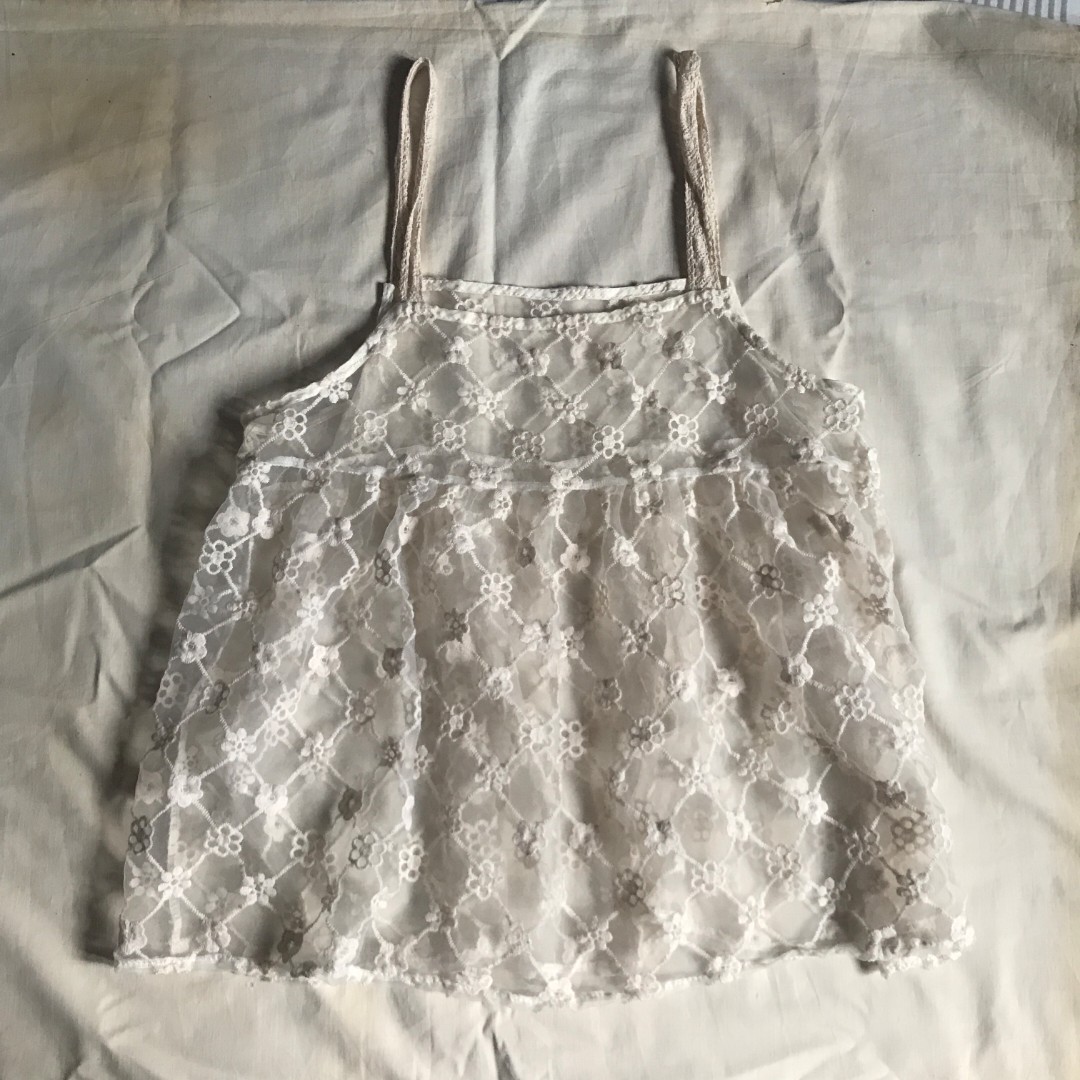Vintage Lace top, Women's Fashion, Tops, Sleeveless on Carousell