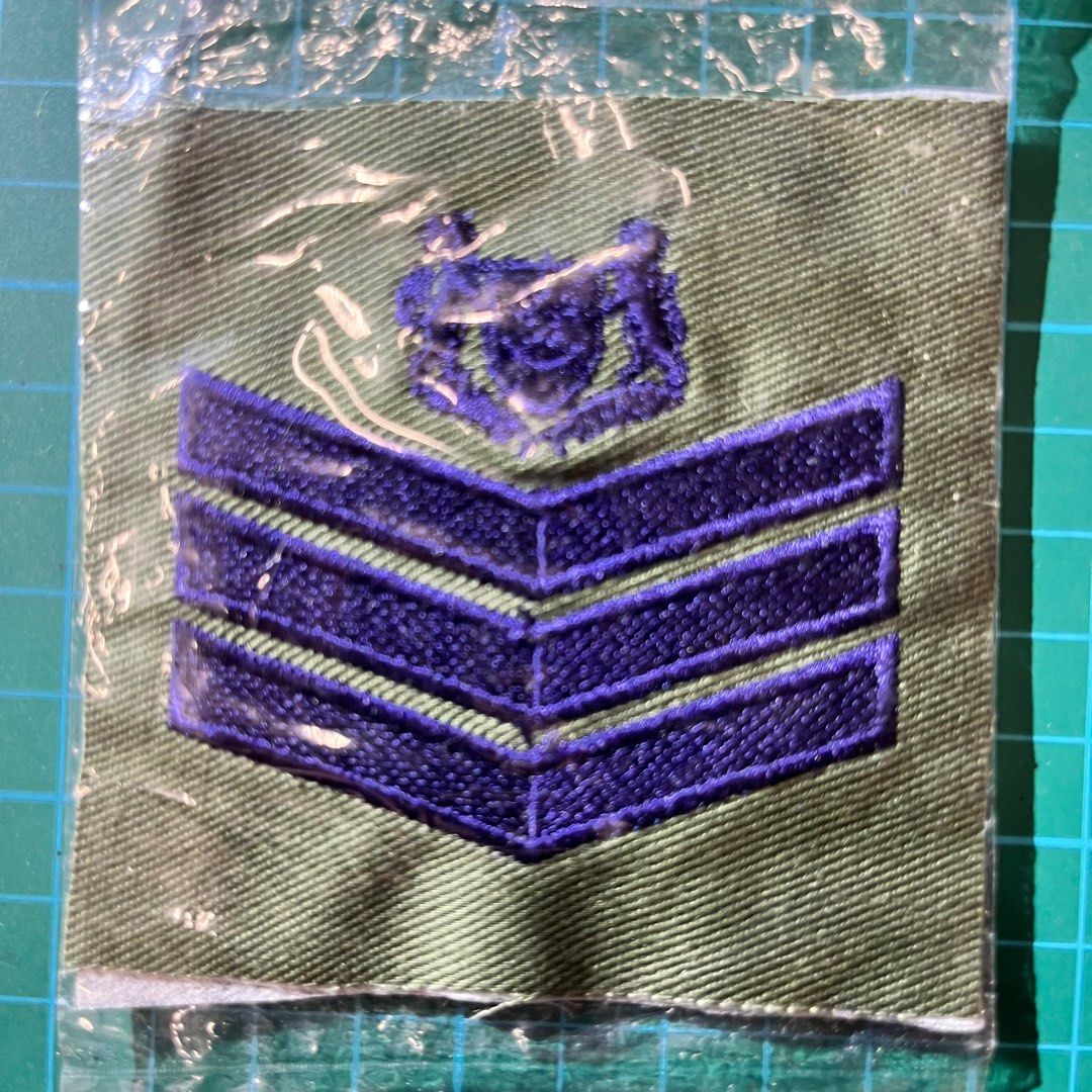 Vintage Military Ranks / Epaulettes, Hobbies & Toys, Memorabilia