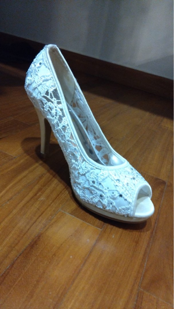 White Wedding Heels Women s Fashion Footwear Heels on Carousell