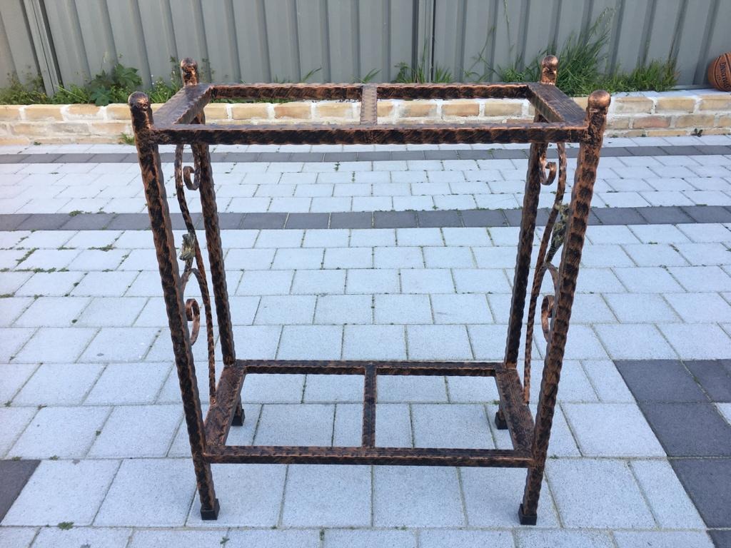 Iron fish deals tank stand